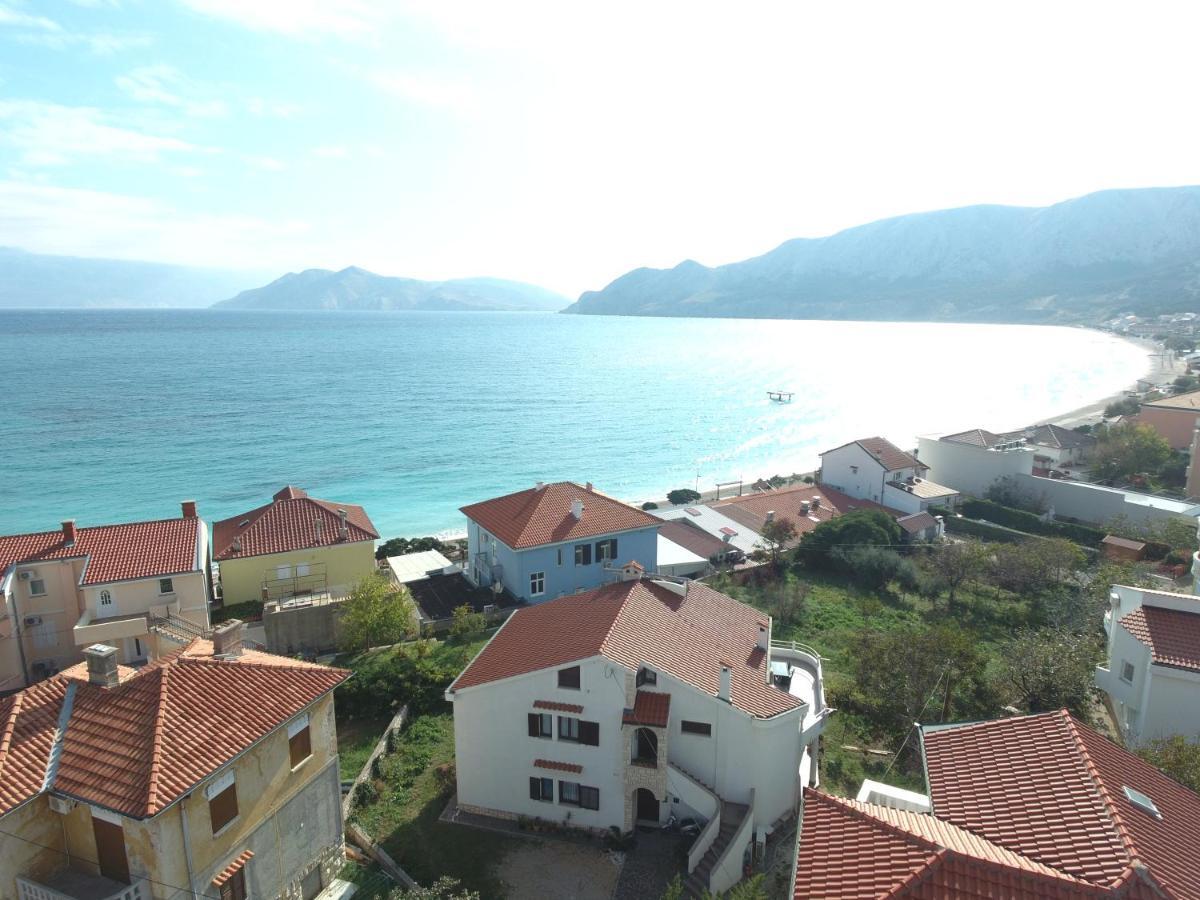 Apartments Irena Baška Exteriör bild